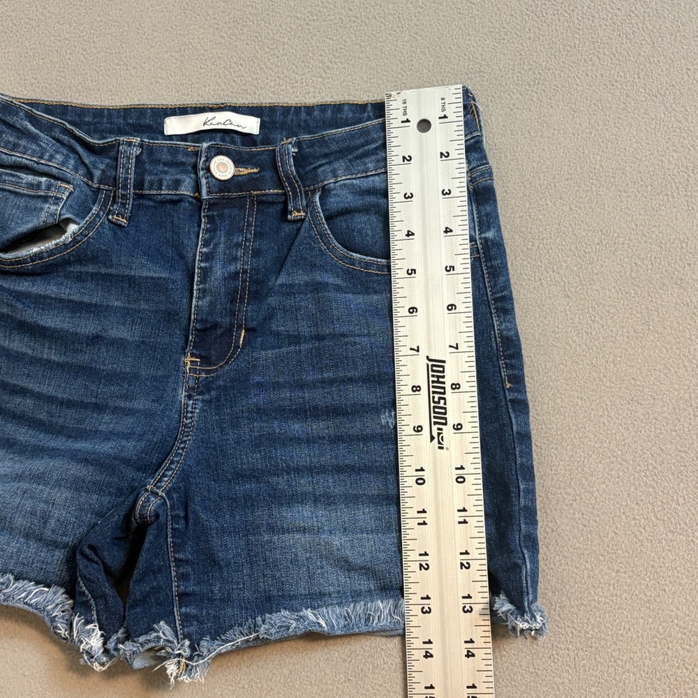 KanCan Los Angeles Distressed Frayed Hem Denim Shorts Dark Wash Size 27 W7 - Picture 6 of 9